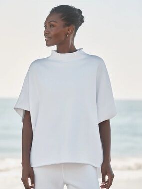 Frank & Eileen White Relaxed Mock Neck Short-Sleeve Capri Malibu Travel Pant Set